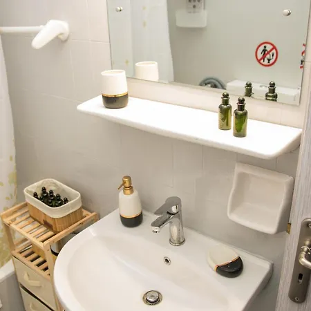 Lilia-rentalapartments *